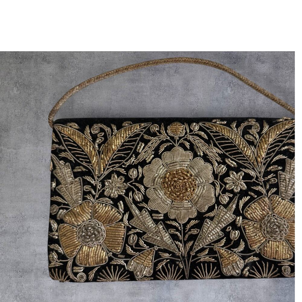 Vintage 1970-80 Black Velvet w/Gold Metallic Embroidered Floral India Clutch